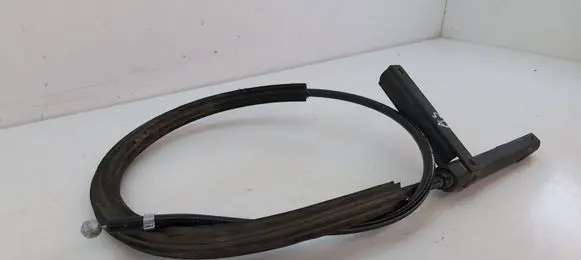 Audi A3 S3 8P Engine bonnet/hood lock release cable 8P0823535C