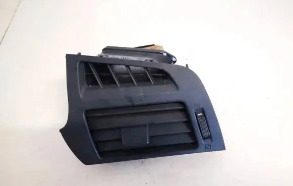 Toyota Verso Dash center air vent grill 556500f020 55650-0f020