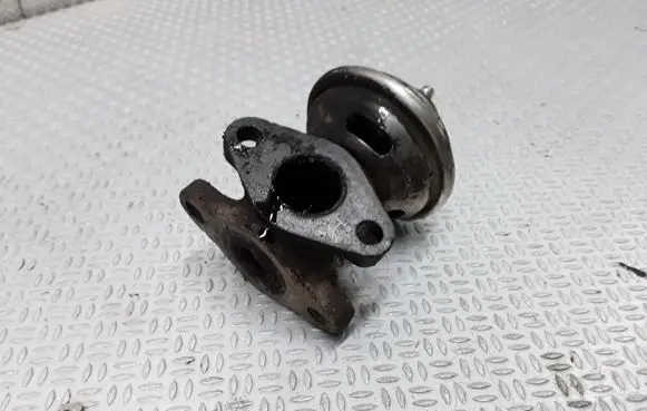 Audi A4 S4 B5 8D EGR valve 028131501E