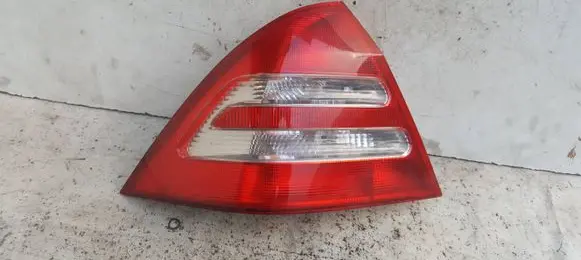 Mercedes-Benz C W203 Rear/tail lights