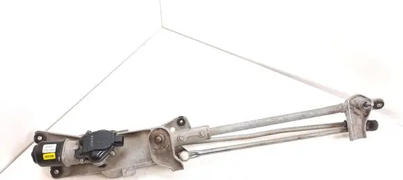 Mitsubishi L200 Front wiper linkage and motor 8250A125