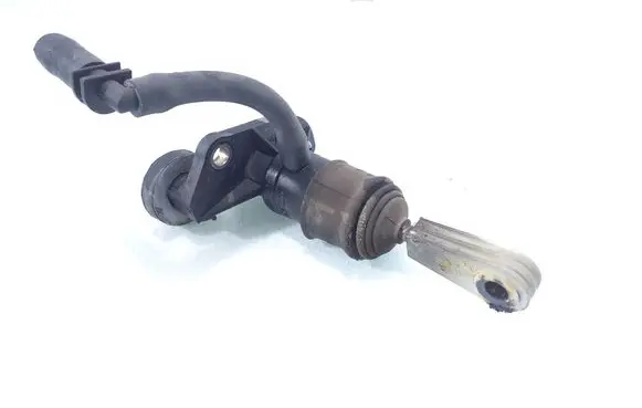 Clutch slave cylinder