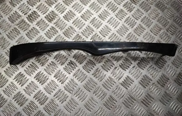 BMW 3 E46 Under headlight/headlamp trim 11460913