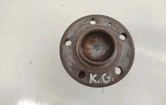 Volvo S60 Rear wheel hub