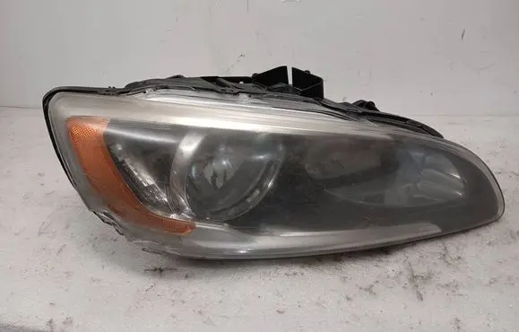 Volvo V60 Headlight/headlamp 31358102