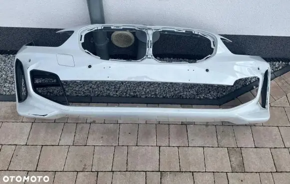 BMW 1 F40 Front bumper 17856181 071020210840
