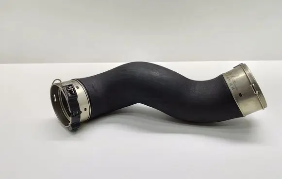 BMW 5 F10 F11 Intercooler hose/pipe 8516509 851650901 11279412