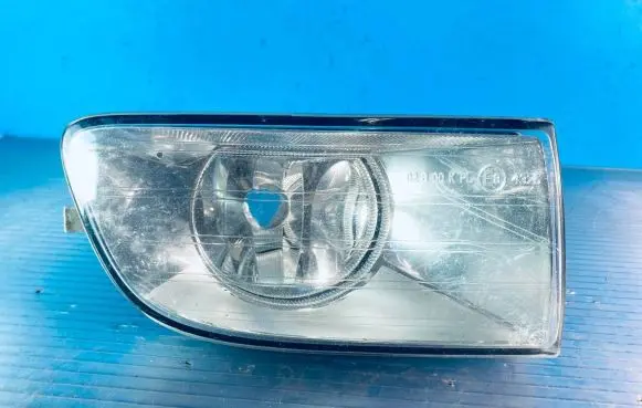Skoda Octavia Mk2 (1Z) Front fog light 1Z0941700A 1Z0941702A