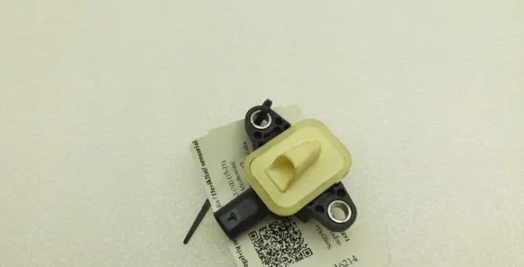 Skoda Fabia Mk3 (NJ) Airbag deployment crash/impact sensor 4H0955557