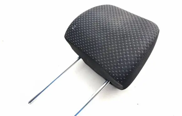 Hyundai i30 Front seat headrest 