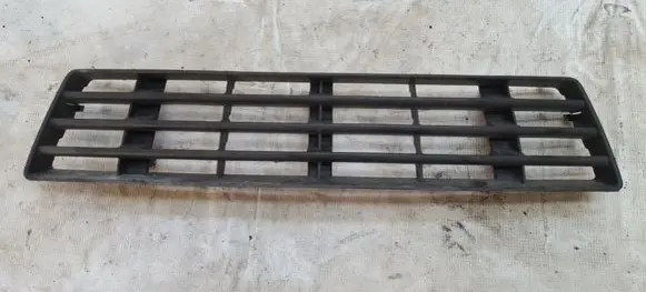 Audi A6 S6 C5 4B Front bumper lower grill 4B0807683F