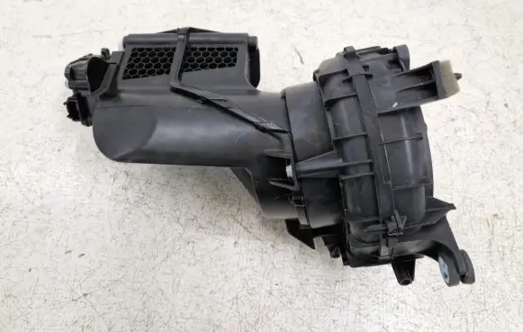 Ford C-MAX II Hybrid/electric vehicle battery fan FM5810C738 FM5810C738AD T91833725800