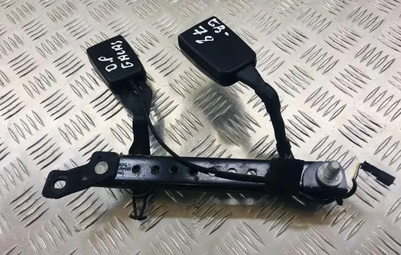 Mercedes-Benz S W221 Rear seatbelt buckle A2218601269