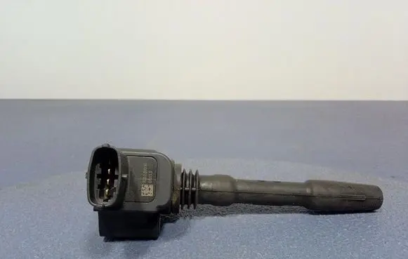 High voltage ignition coil