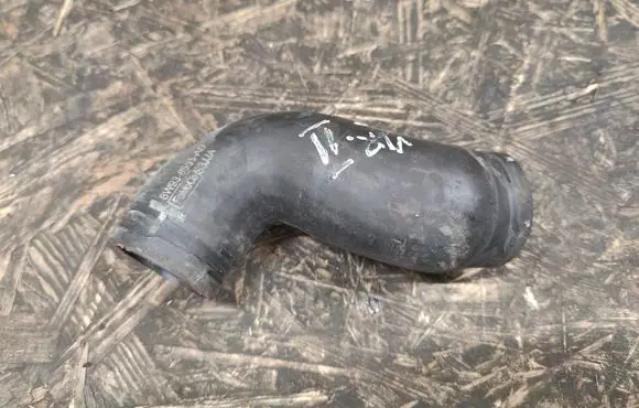 Jaguar XJ X351 Engine coolant pipe/hose 8W938555AD