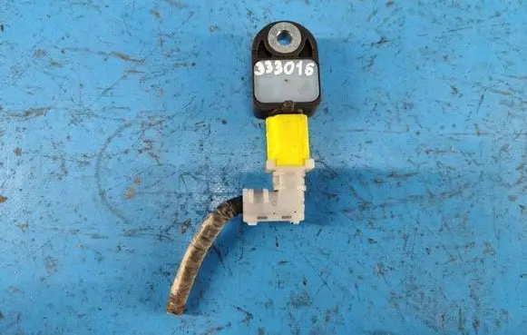 Toyota Prius (XW30) Airbag deployment crash/impact sensor 8917375010