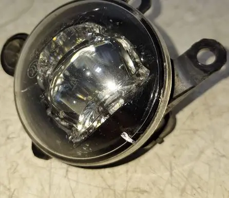 Volvo XC40 Front fog light 32228884