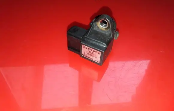 Audi A6 S6 C4 4A Air pressure sensor 046130385A 0798003260