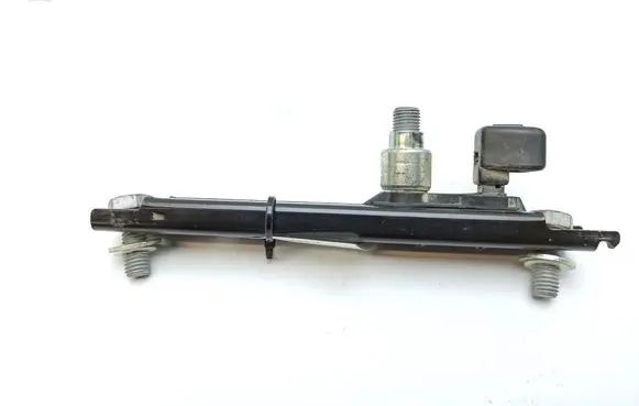 Iveco Daily 6th gen Seat belt height adjuster 00039320