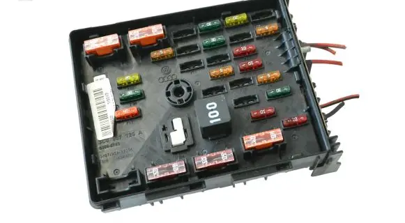 Volkswagen PASSAT B7 Fuse box set 3C0937125A 63595743