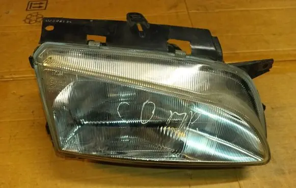 Peugeot Partner Headlight/headlamp