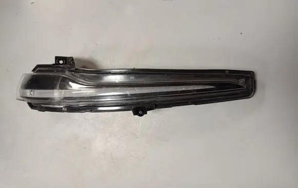 Mercedes-Benz C W205 Mirror indicator light A3170540 A051801