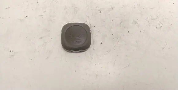BMW 3 E90 E91 Oil filler cap 7560482