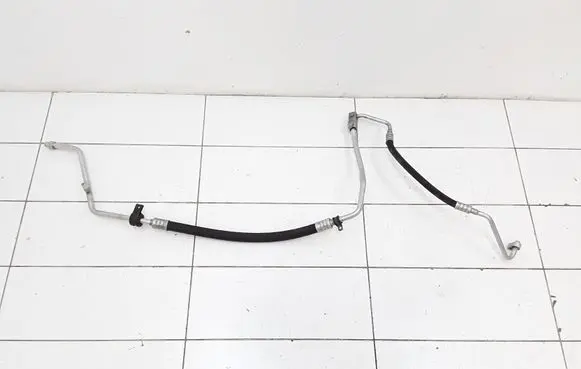 Volvo S40, V40 Air conditioning (A/C) pipe/hose