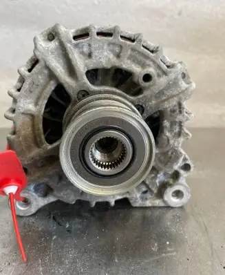 Volkswagen Golf VIII Generator/alternator 03L903023K
