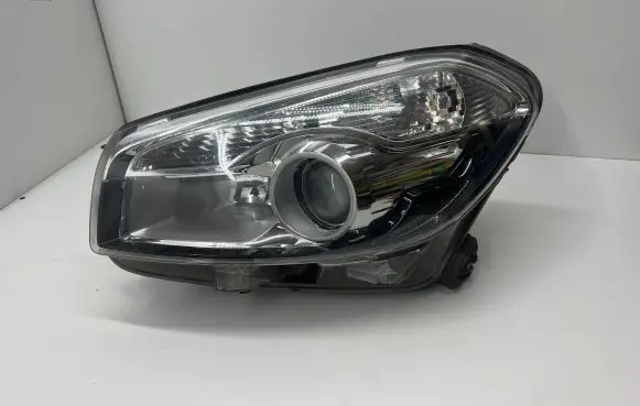 Nissan Qashqai Headlight/headlamp 26060BR02A 1EL01033505 10335050030118