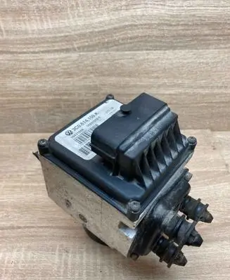 Volkswagen PASSAT B6 ABS Pump 3C0614109K 16431508E
