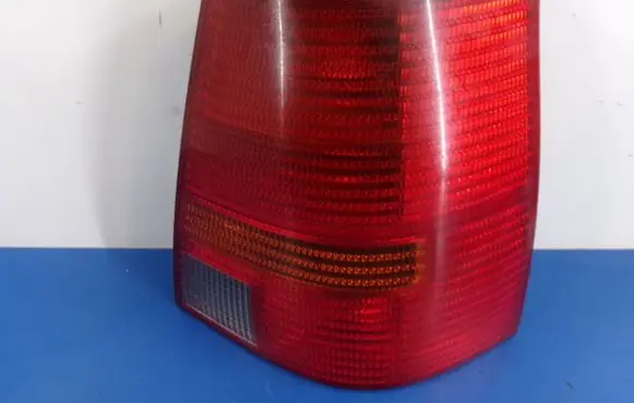 Volkswagen Golf IV Rear/tail lights 1J9945075P