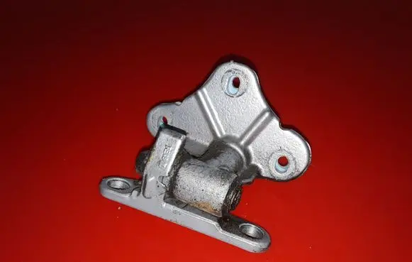 Mercedes-Benz ML W164 Rear door lower hinge RE46D