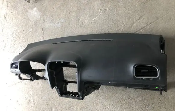 Volkswagen Golf VI Dashboard L3KV5K1857101B T0500758 1022652A