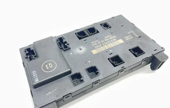 Mercedes-Benz CLK A209 C209 Door control unit/module 2098201926