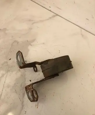 Muffler mount bracket/holder