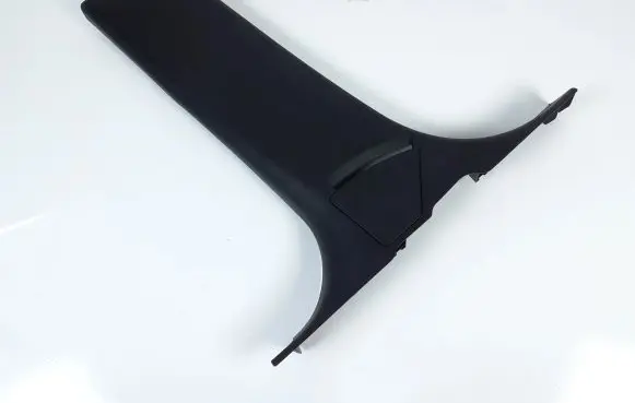 (B) pillar trim (bottom)