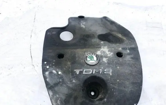 Skoda Octavia Mk1 (1U) Engine cover (trim) 038103935a