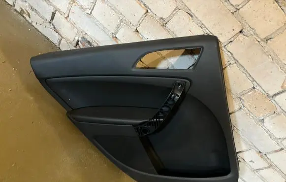 Skoda Yeti (5L) Rear door card panel trim 5L0867211
