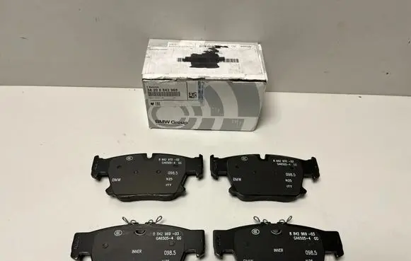 BMW 5 G60 G61 Brake pads (rear) 8842965 8842969