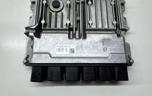 BMW 3 G20 G21 Engine control unit/module ECU 0281040218 5A9D2C601 370422630
