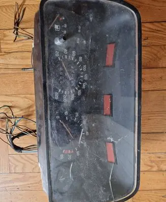 BMW 5 E28 Speedometer (instrument cluster) 1376517