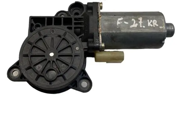 Ford Fiesta Front door window regulator motor 0130821938