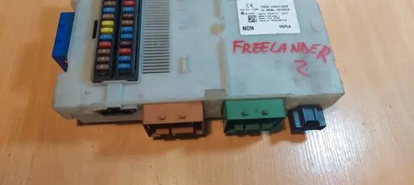 Land Rover Freelander 2 - LR2 Central body control module 6G9T-14D572-LA 28075110 LTQF01125TP
