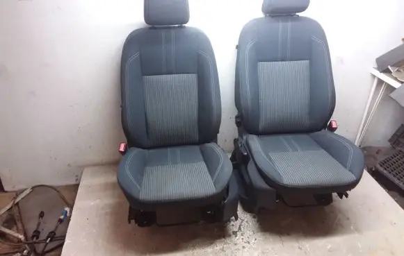 Seat set