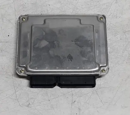Volkswagen PASSAT B5 Engine control unit/module 3B1907401B 0281010447 781Q