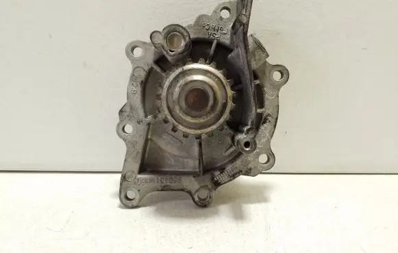 Land Rover Evoque I Water pump 9684319880