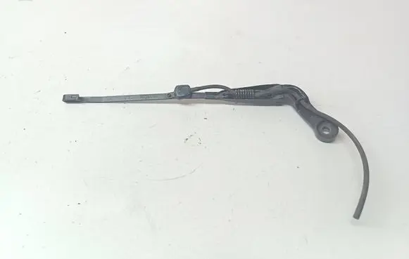 Nissan Patrol Y61 Rear wiper blade arm 9029J7