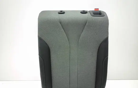 Skoda Enyaq iV Rear seat 