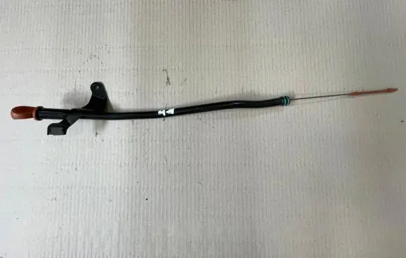 Citroen DS5 Oil level dip stick 9672250680
